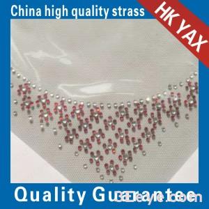 A round neckline composed of sunflowers design motifs necklace of rhine stone HOT FIX